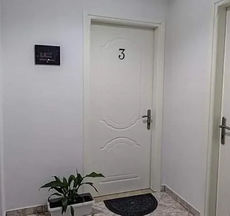 Klironomi Hotel *